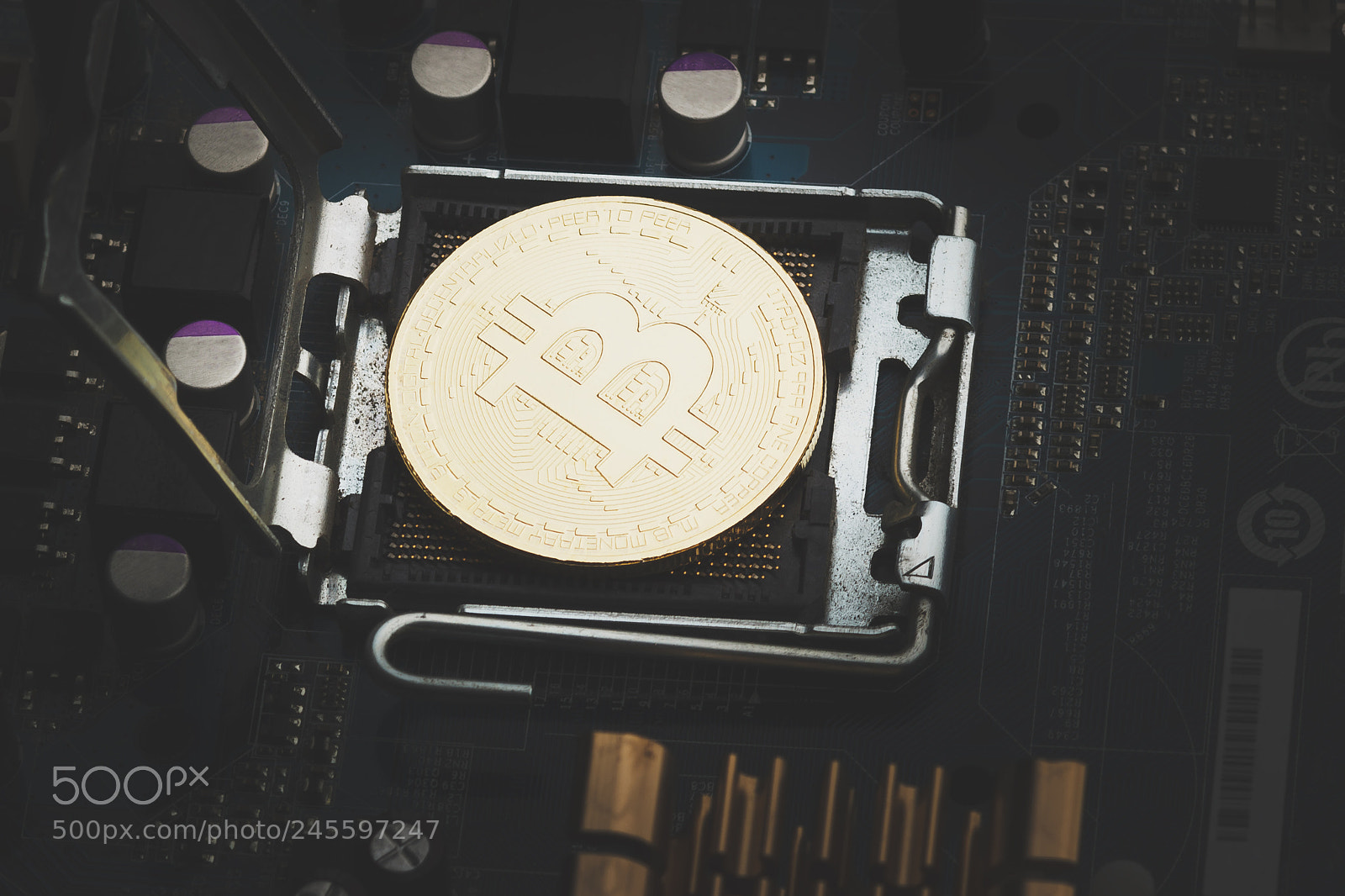 Canon EOS 600D (Rebel EOS T3i / EOS Kiss X5) sample photo. Bitcoin, the digital currency photography