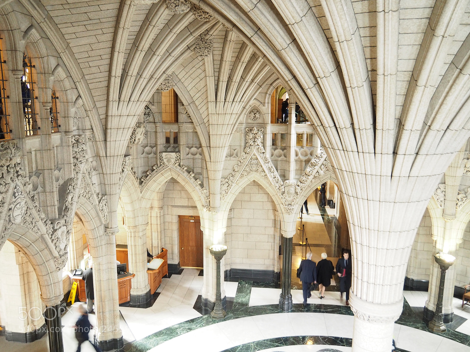 Olympus OM-D E-M5 II sample photo. Inside the parliament, ottawa photography