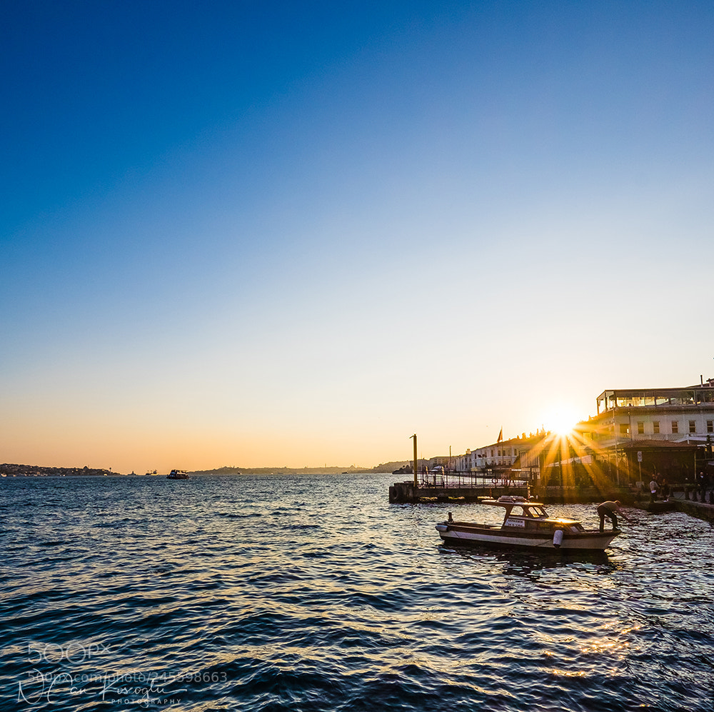 Fujifilm X-T1 sample photo. Boat in the bosphorus photography
