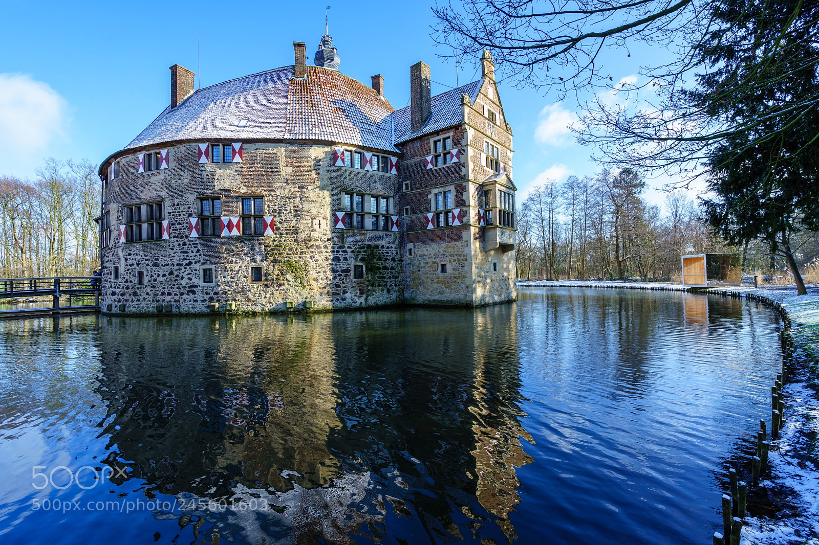 Sony a7 II sample photo. Hauptgeb ude der burg photography