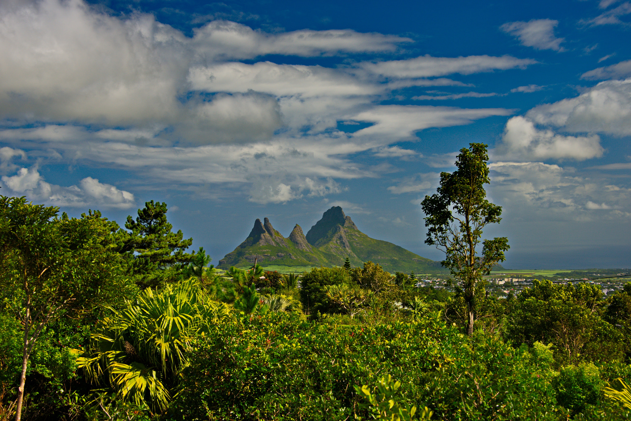 Nikon D800 + Nikon AF-S Nikkor 28-300mm F3.5-5.6G ED VR sample photo. Mauritius landscapes photography