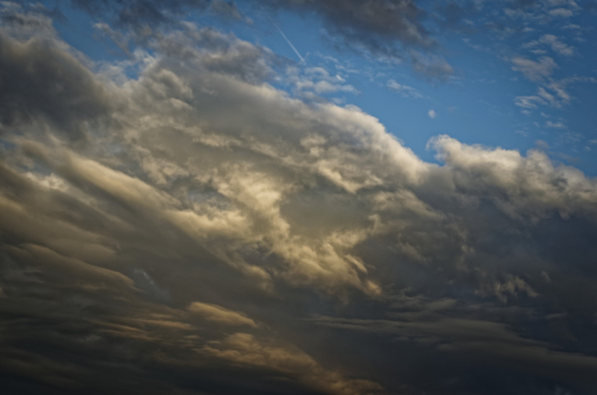 Nikon D5100 sample photo. Cloudy photography
