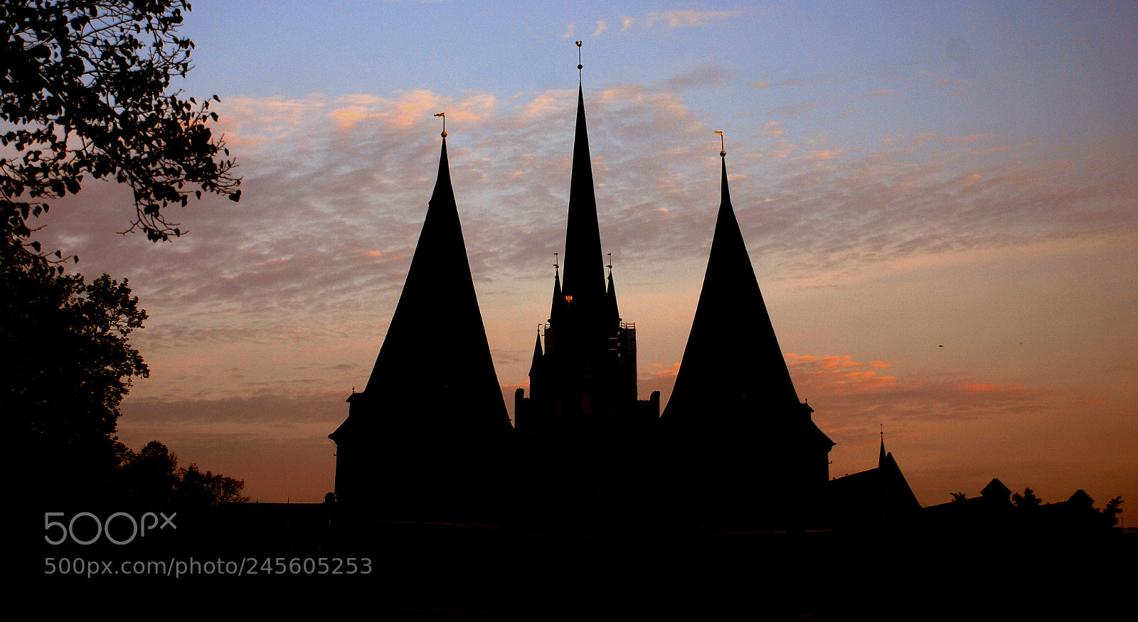 Nikon D80 sample photo. L beck holstentor silhouette photography