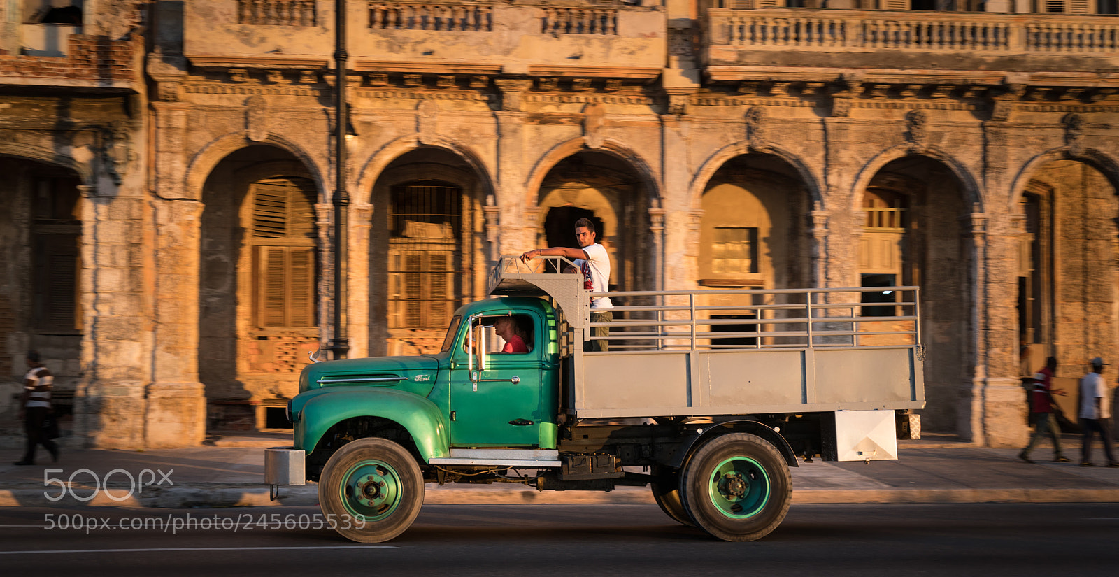 Sony a7R II sample photo. Truckin' photography