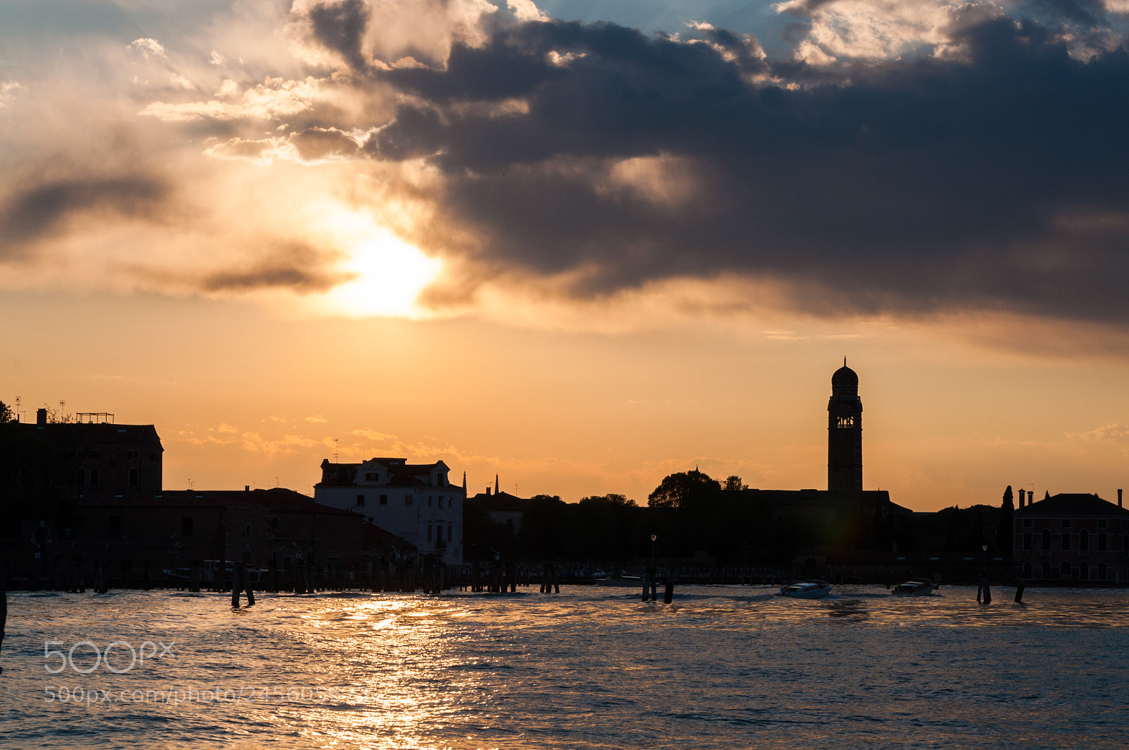 Nikon D90 sample photo. Venetian skyline photography