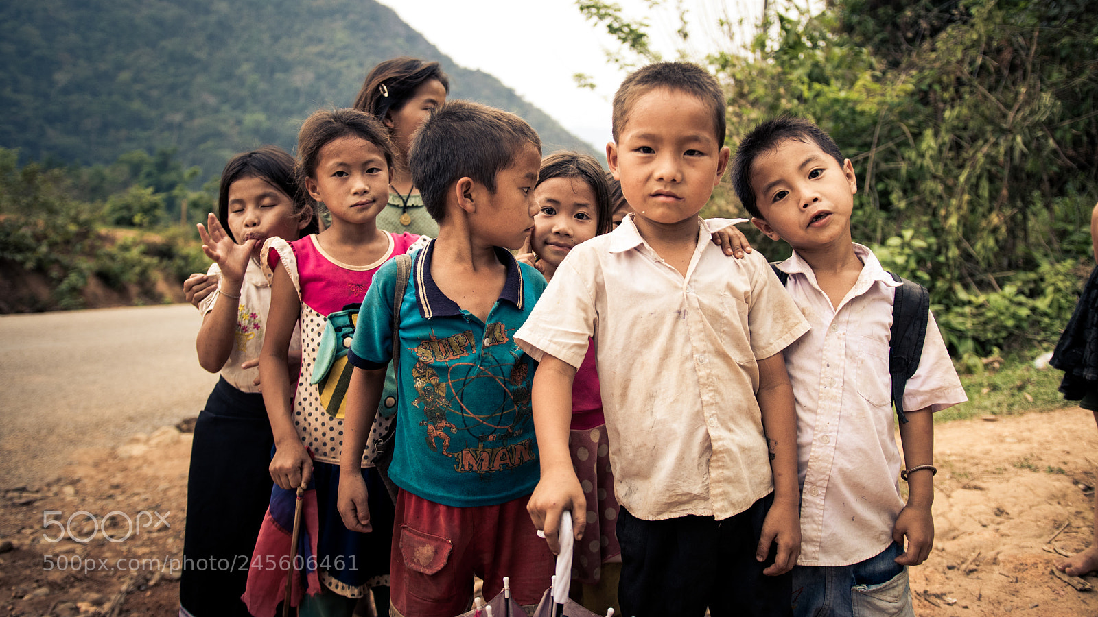 Canon EOS 80D sample photo. Kids in vang vieng photography