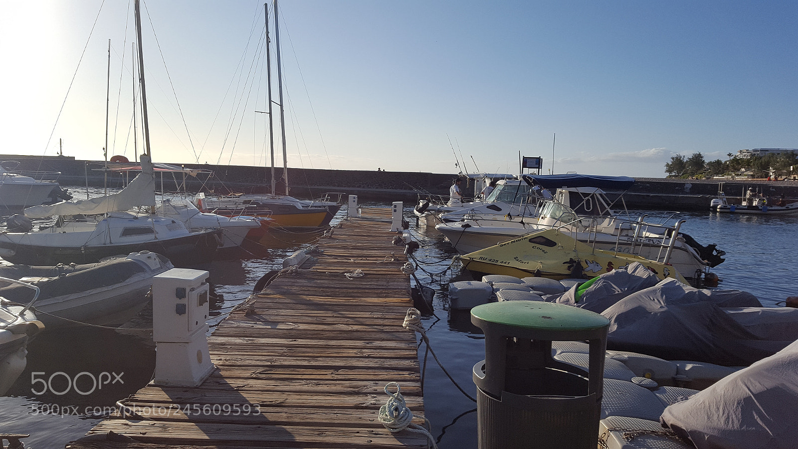 Samsung GALAXY S6 edge sample photo. On the dock photography