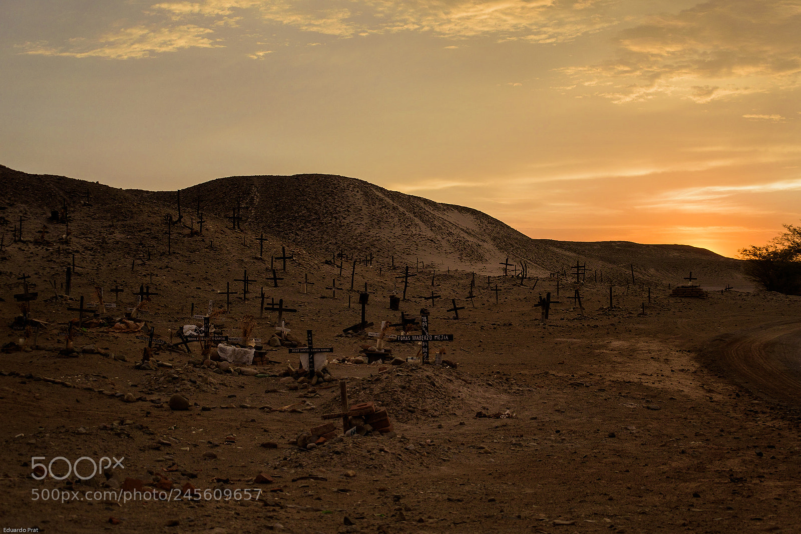 Nikon D5600 sample photo. Cementerio en nasca photography