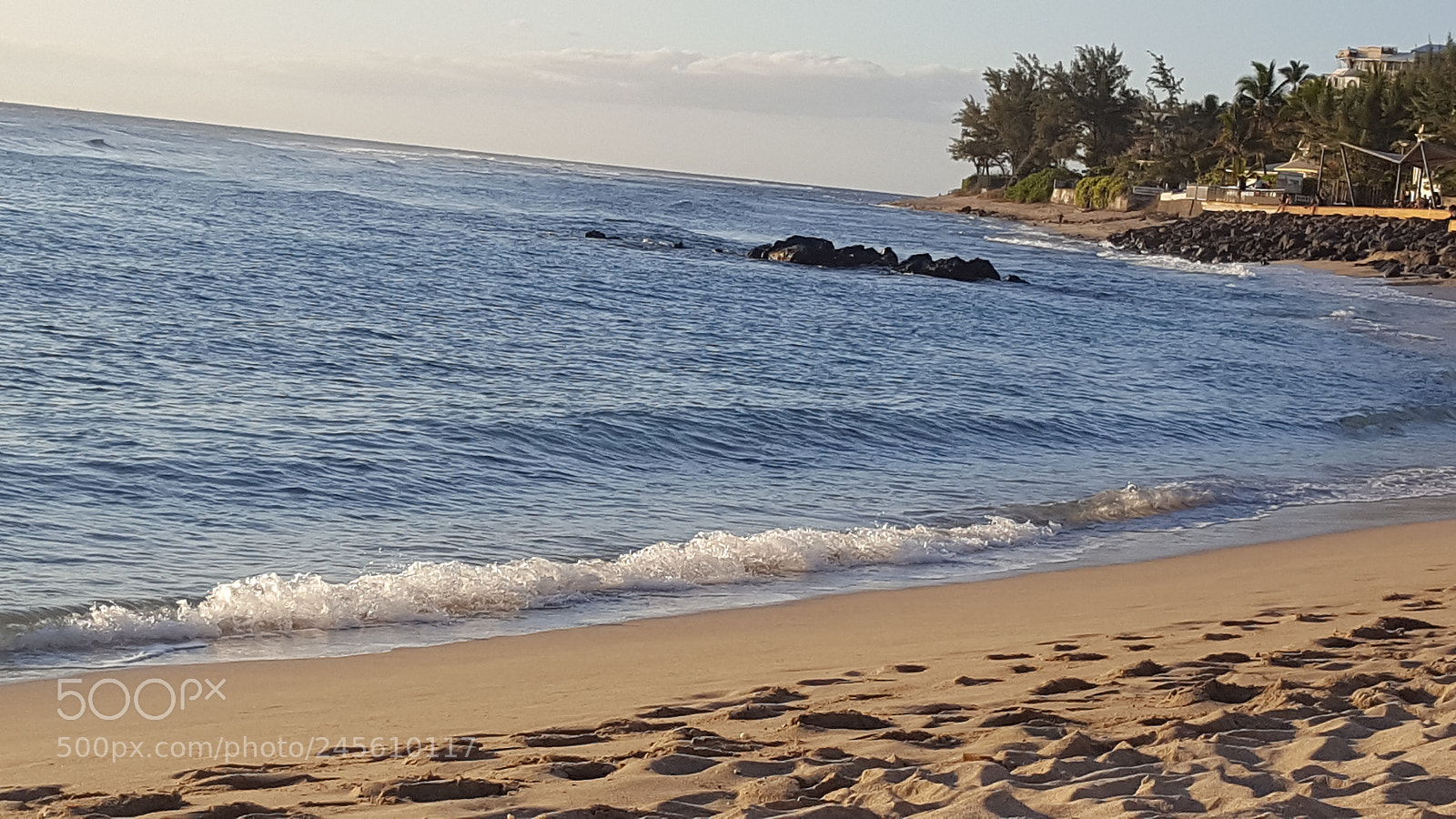 Samsung GALAXY S6 edge sample photo. Footprint in the sand photography