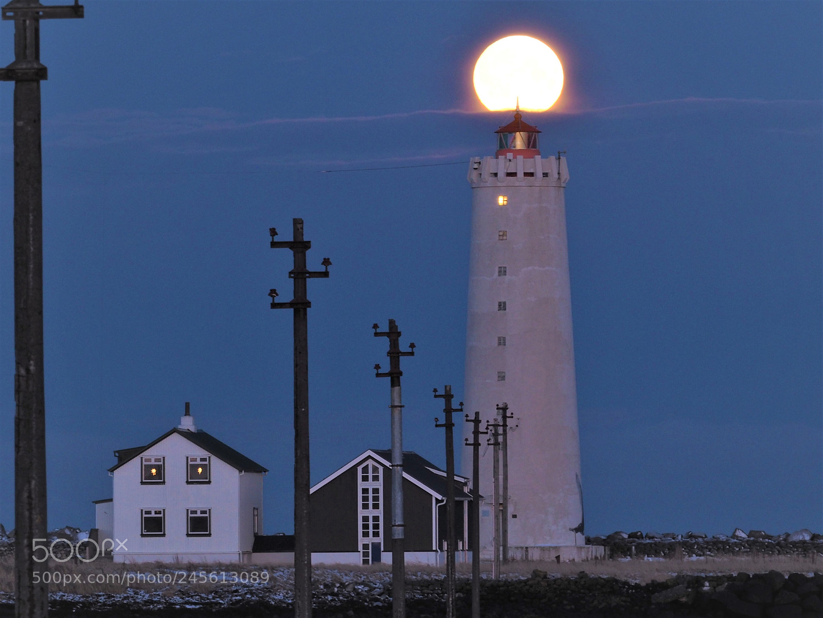 Olympus OM-D E-M5 II sample photo. Light house photography