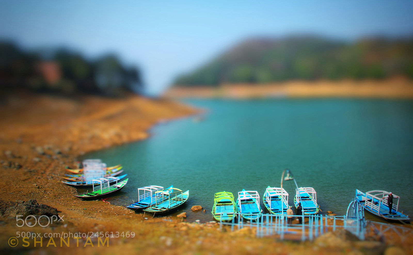 Canon EOS 600D (Rebel EOS T3i / EOS Kiss X5) sample photo. Miniature photography