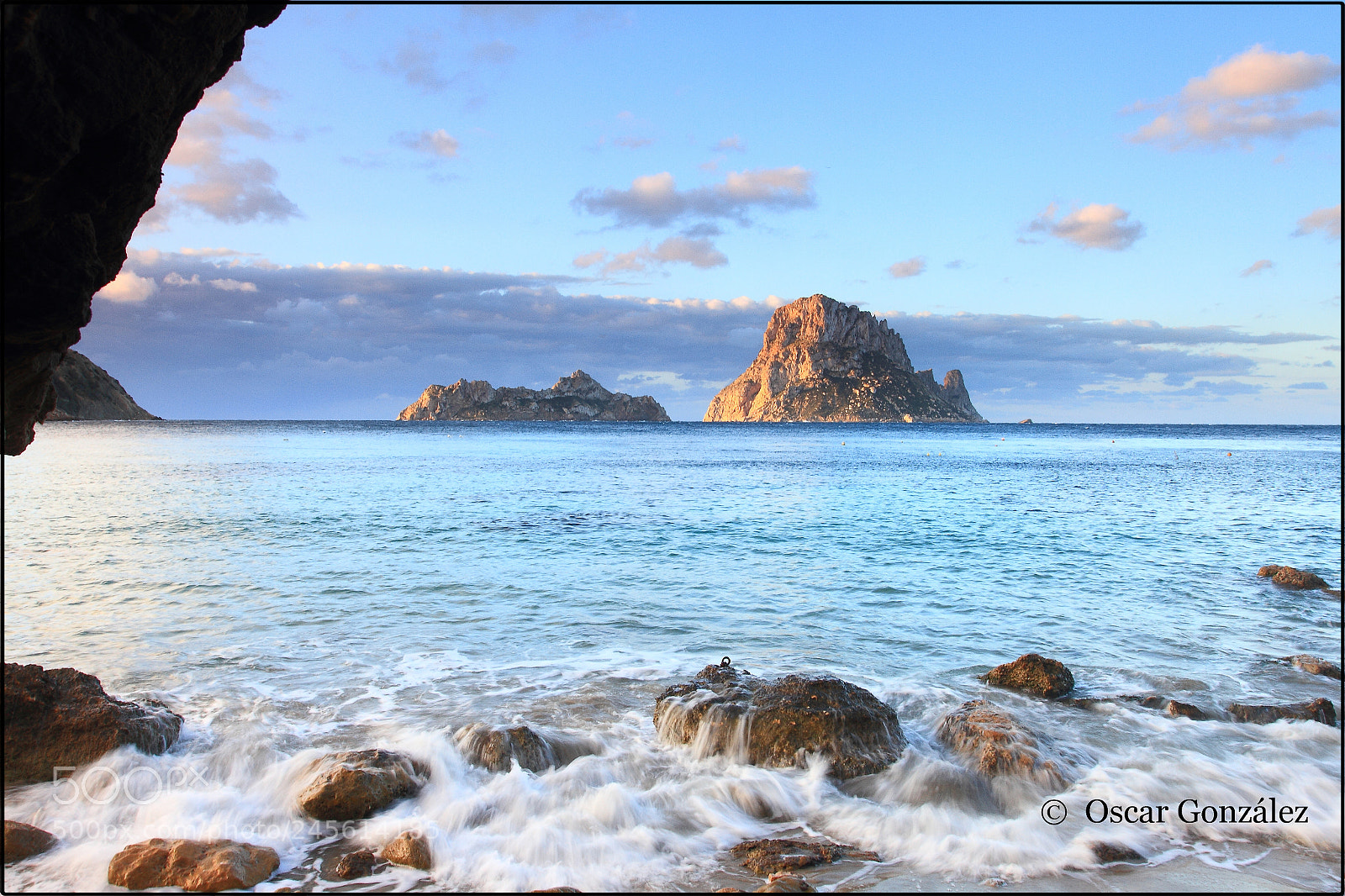Canon EOS 7D + Canon EF 17-40mm F4L USM sample photo. Desde la cueva. photography