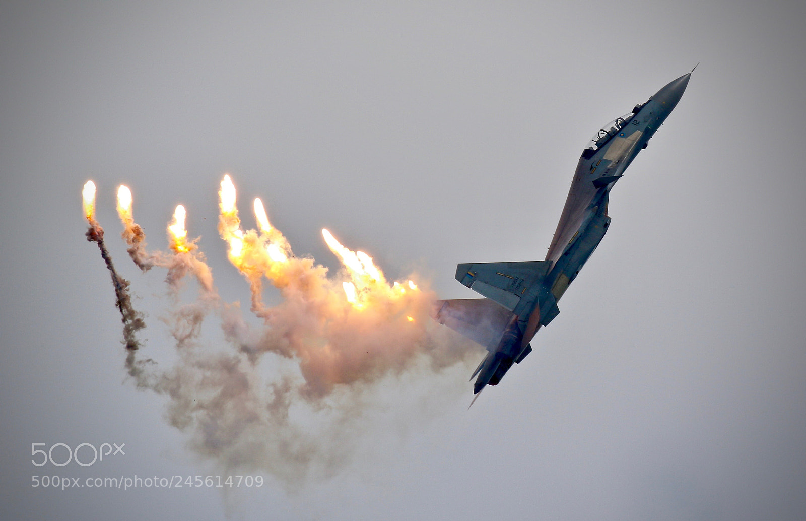 Canon EOS 7D Mark II sample photo. Su-30 cobra action on photography