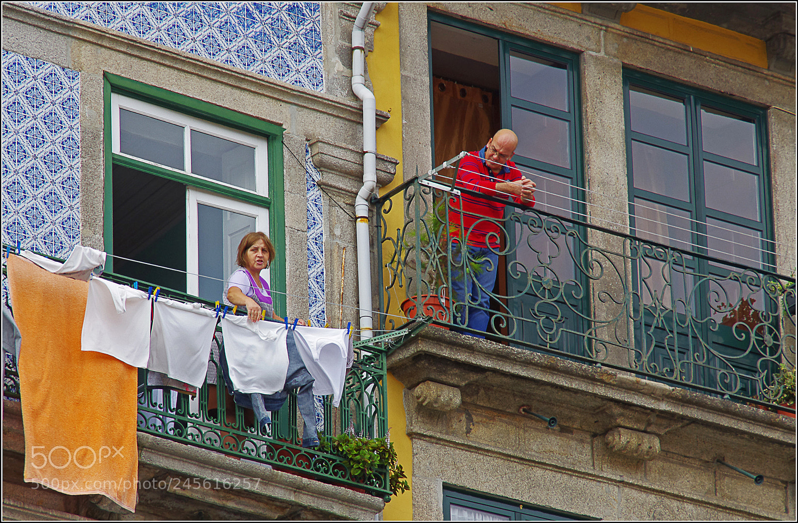 Pentax K-5 sample photo. Streetlife porto photography