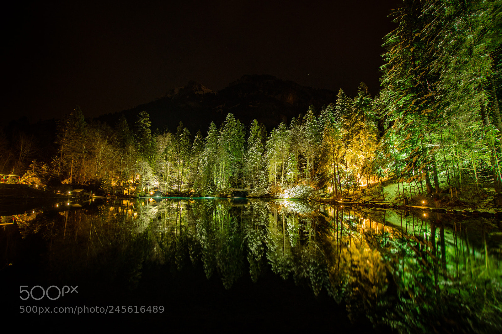Sony ILCA-77M2 sample photo. See bei nacht photography