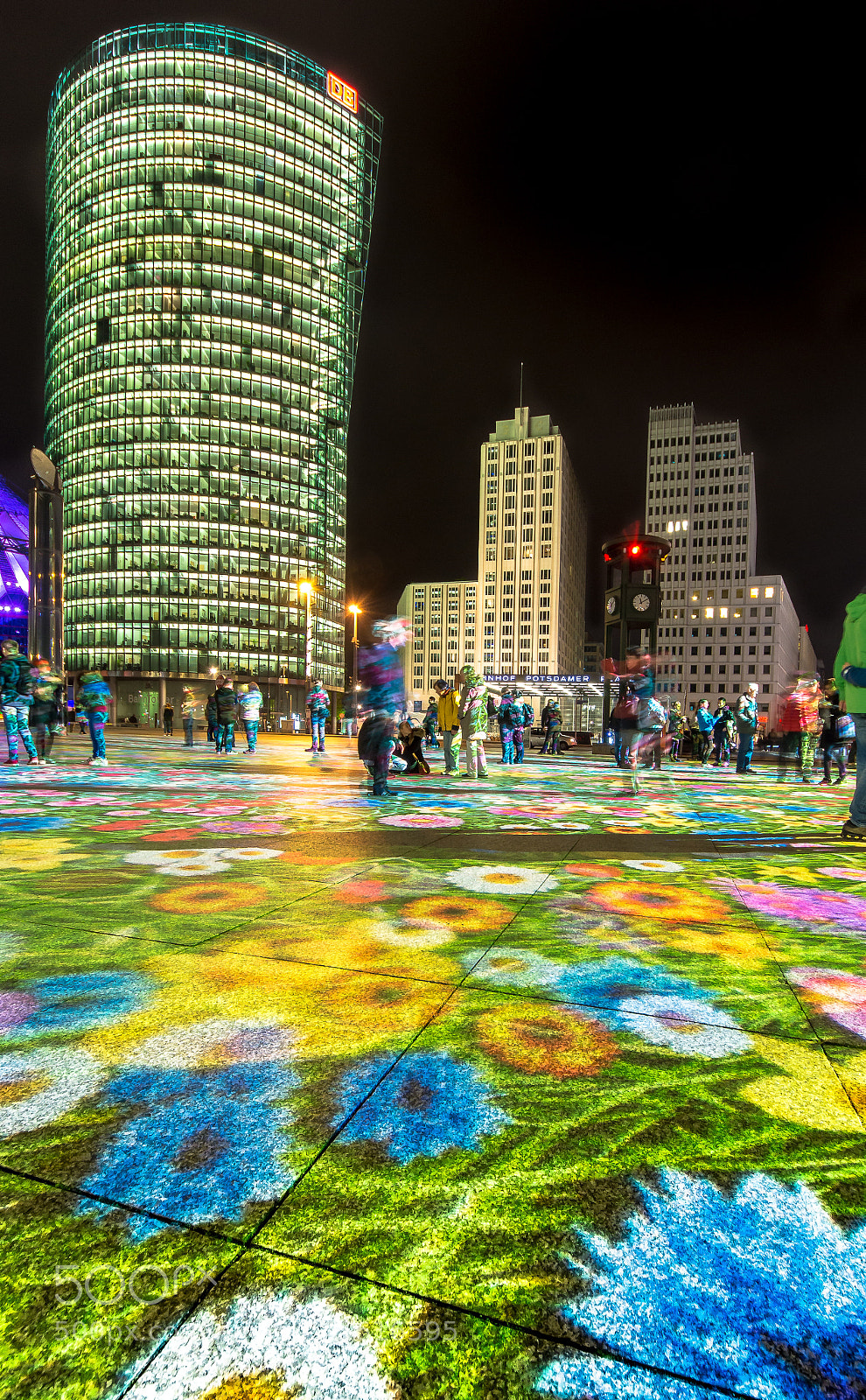 Sony SLT-A77 sample photo. Blumenwiese potsdamer platz photography