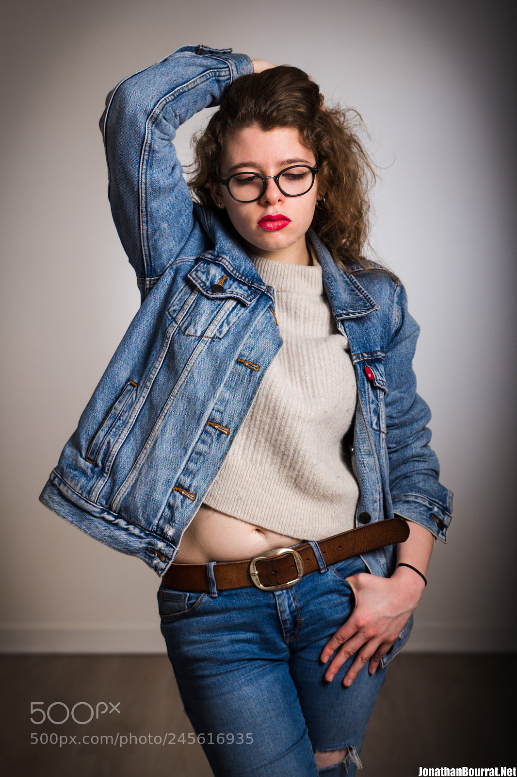 Canon EOS 60D sample photo. Portrait studio en jeans photography