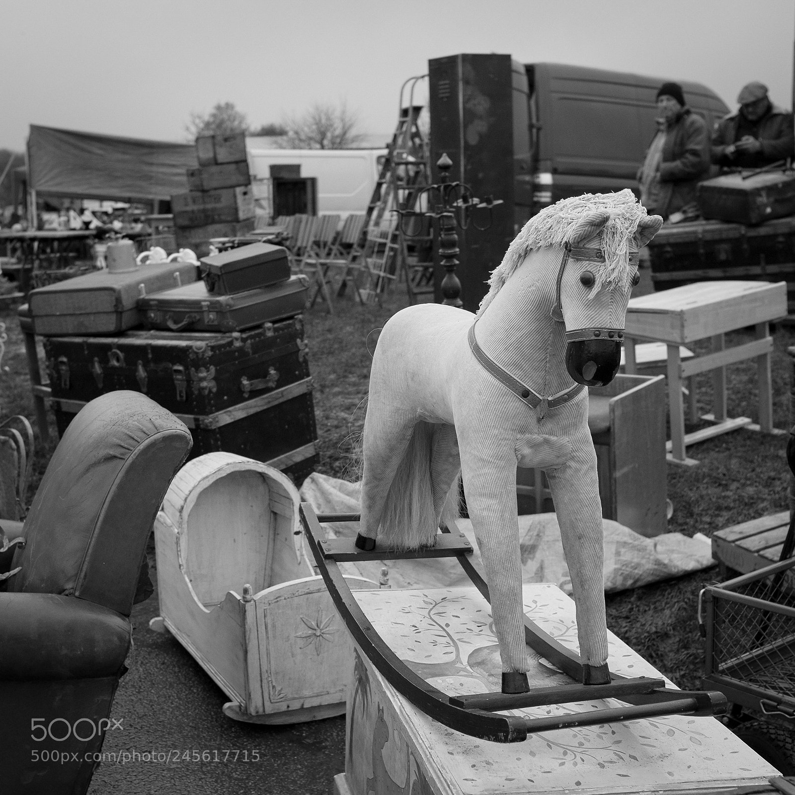 Fujifilm FinePix X100 sample photo. Uk flee market photography