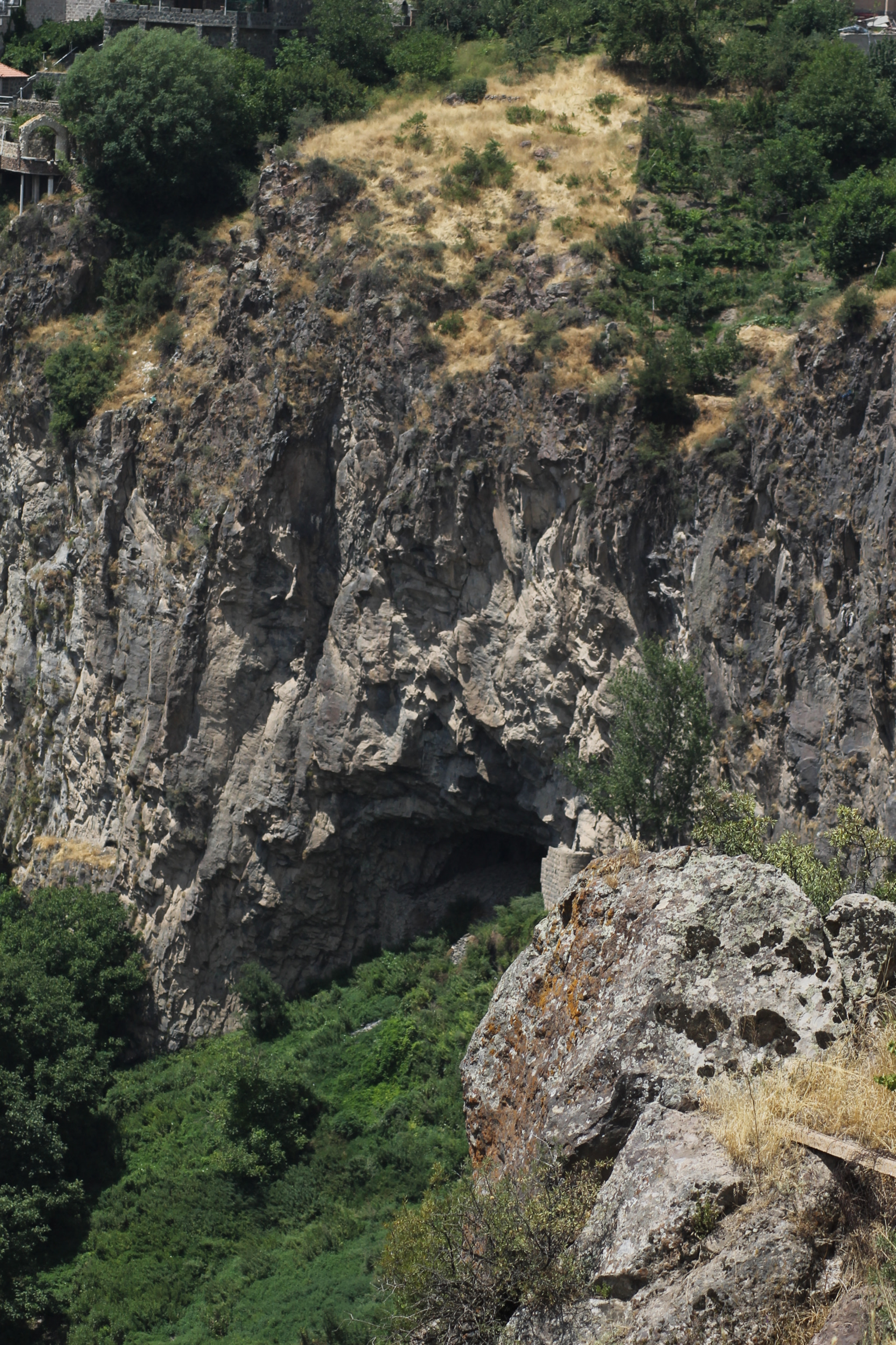 Canon EOS 1100D (EOS Rebel T3 / EOS Kiss X50) sample photo. Armenian rocks photography