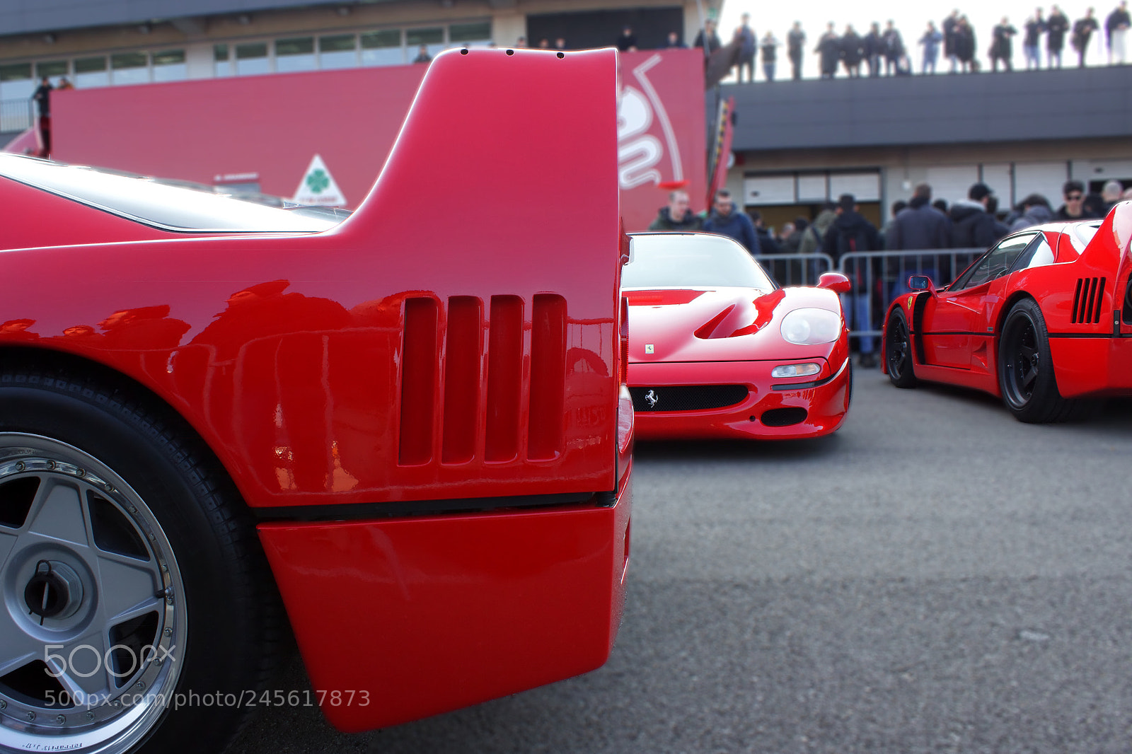 Canon EOS 600D (Rebel EOS T3i / EOS Kiss X5) sample photo. Ferrari through ages photography