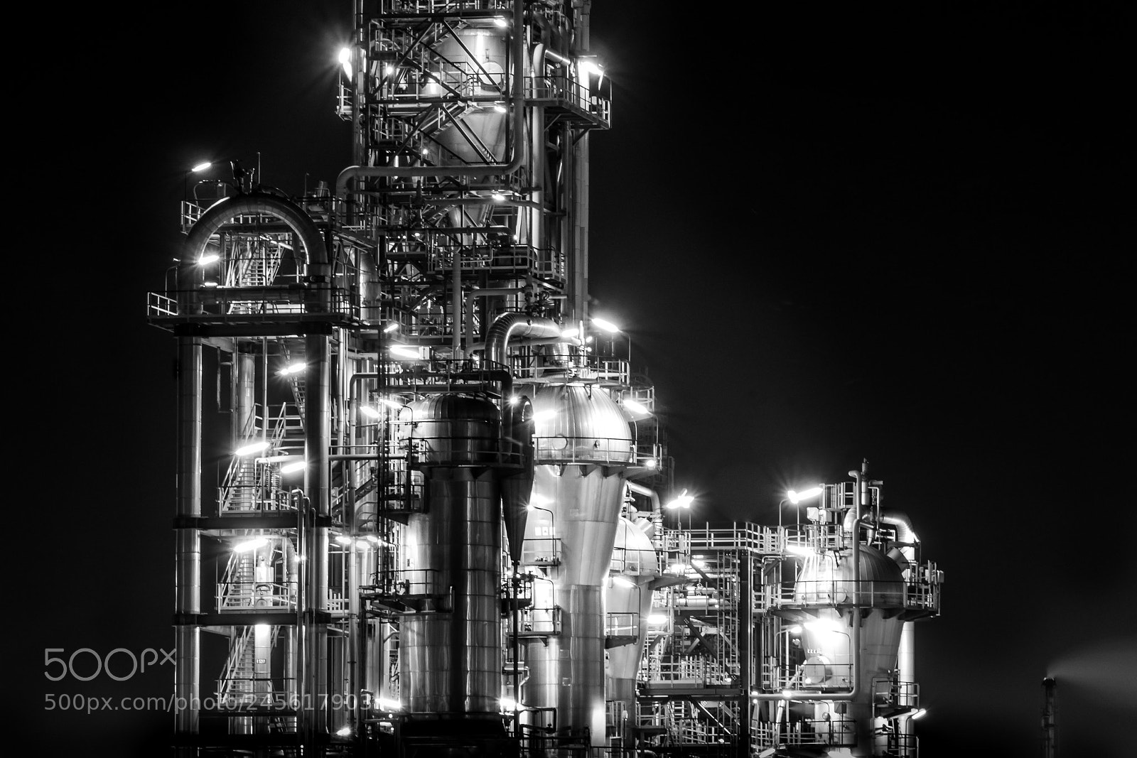 Panasonic Lumix DMC-GX7 sample photo. Refinery tower at night photography