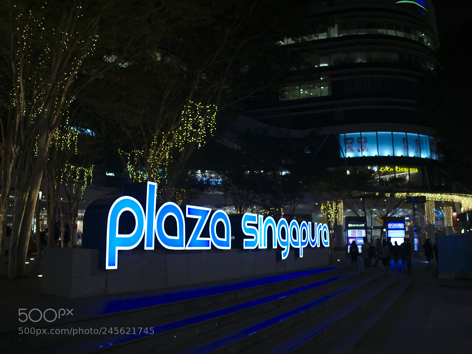 Panasonic Lumix DMC-G85 (Lumix DMC-G80) sample photo. Plaza singapura photography