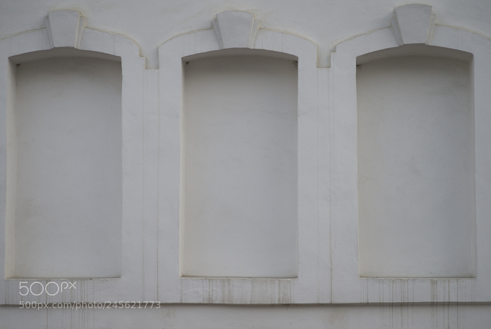 Pentax K-30 sample photo. Old white building with photography