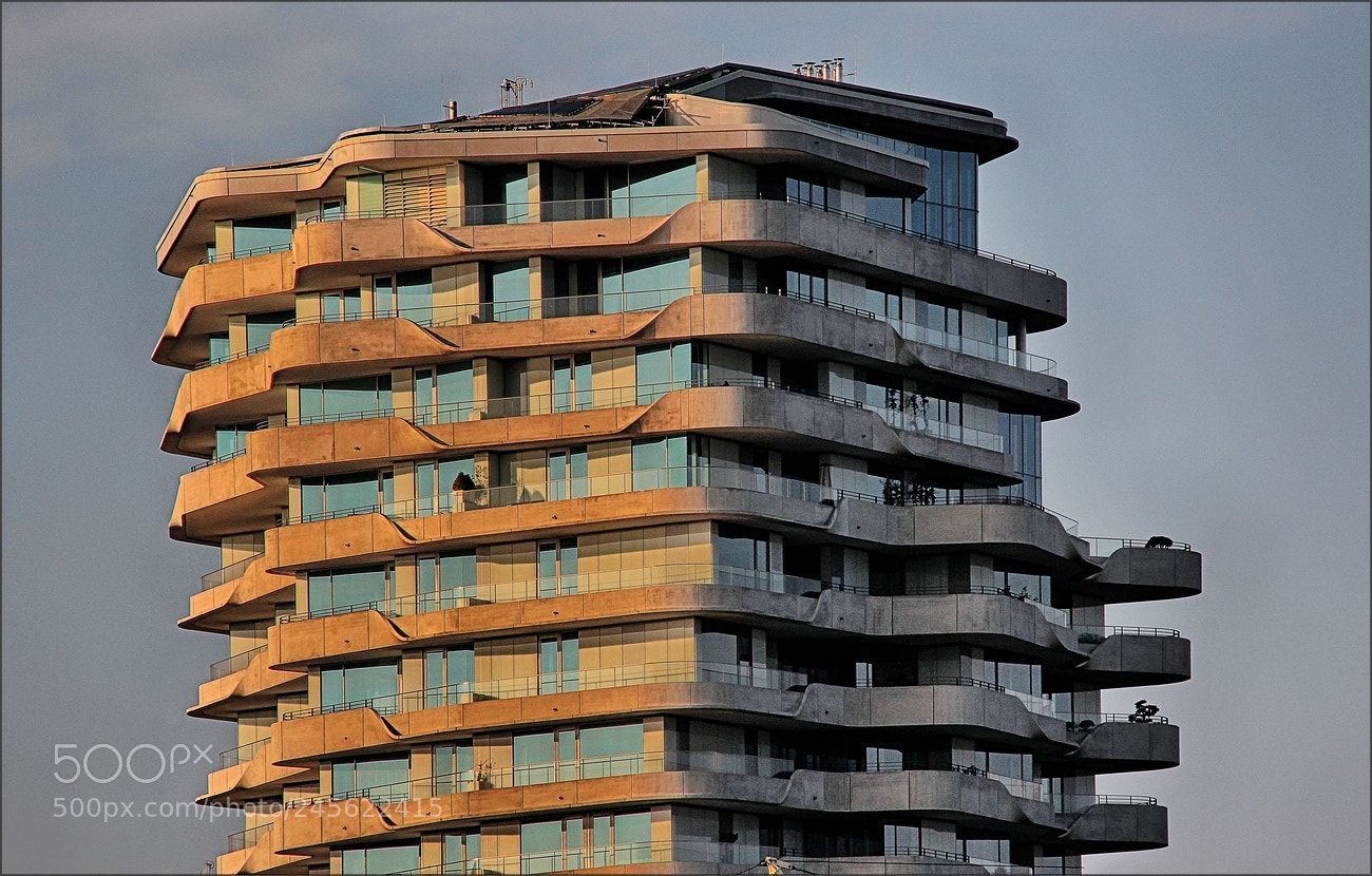 Canon EOS 600D (Rebel EOS T3i / EOS Kiss X5) sample photo. * marco-polo-tower * photography