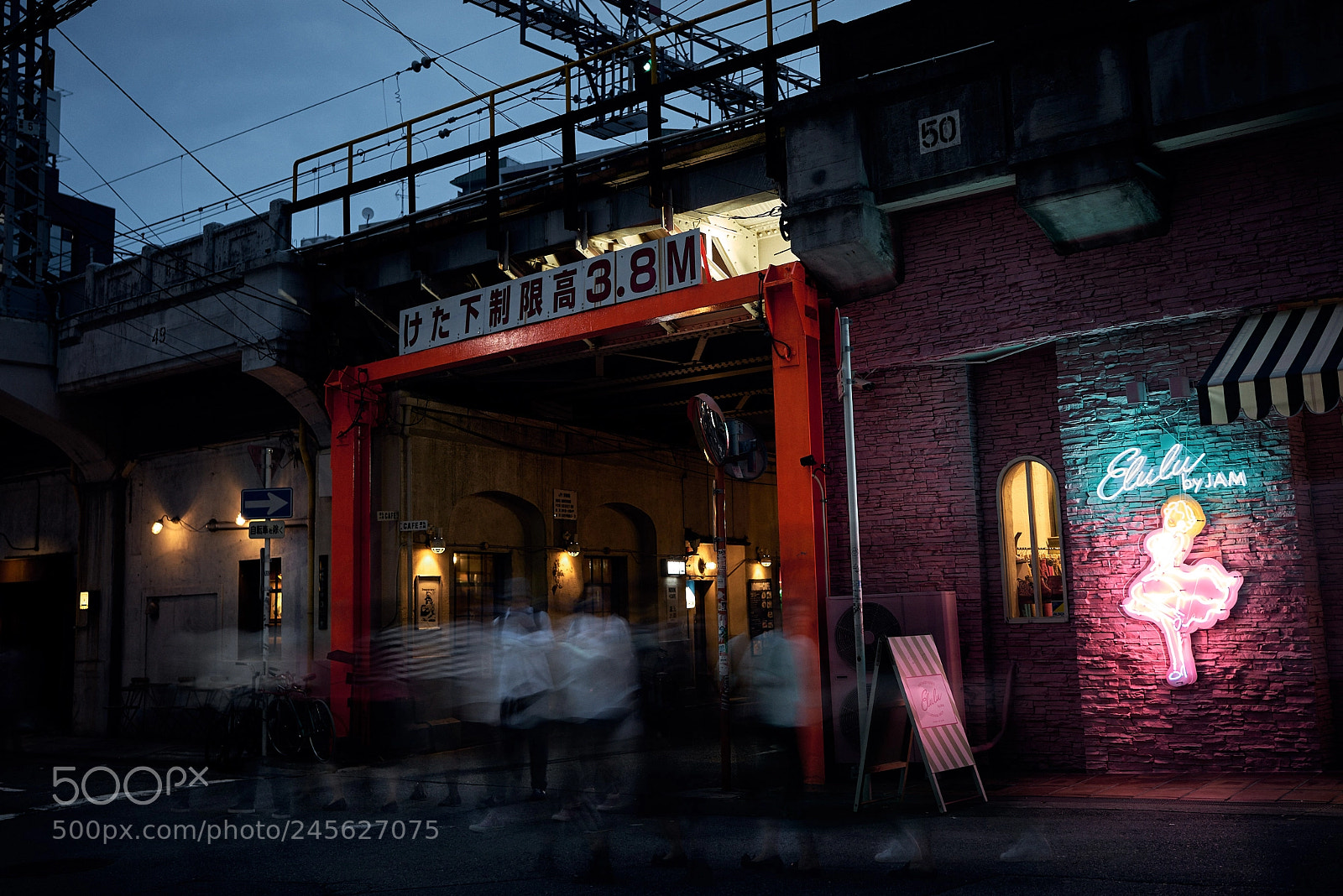 Sony a7R sample photo. Osaka nightlife photography