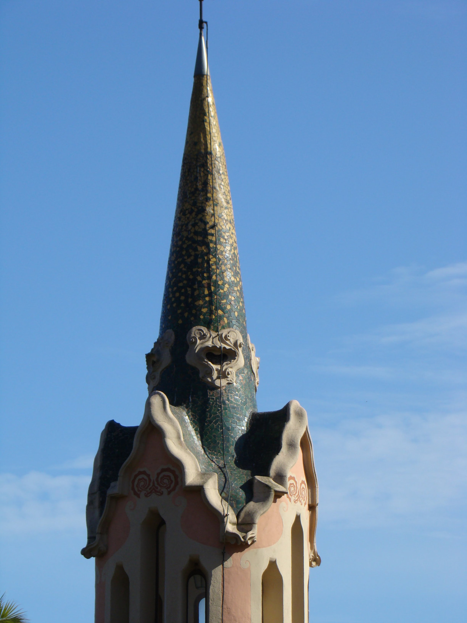 Sony DSC-H9 sample photo. Güell en color photography