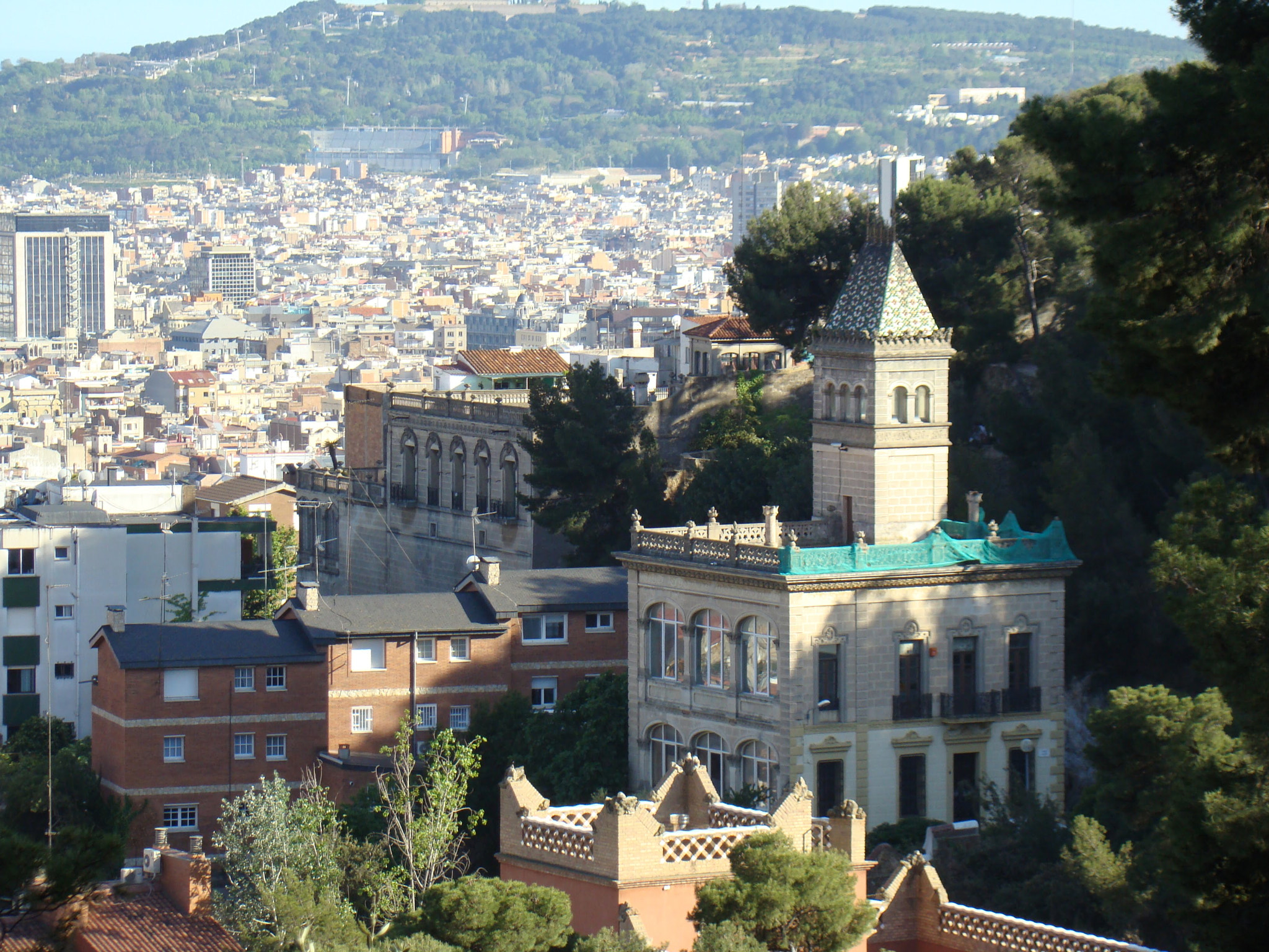 Sony DSC-H9 sample photo. Güell en color photography