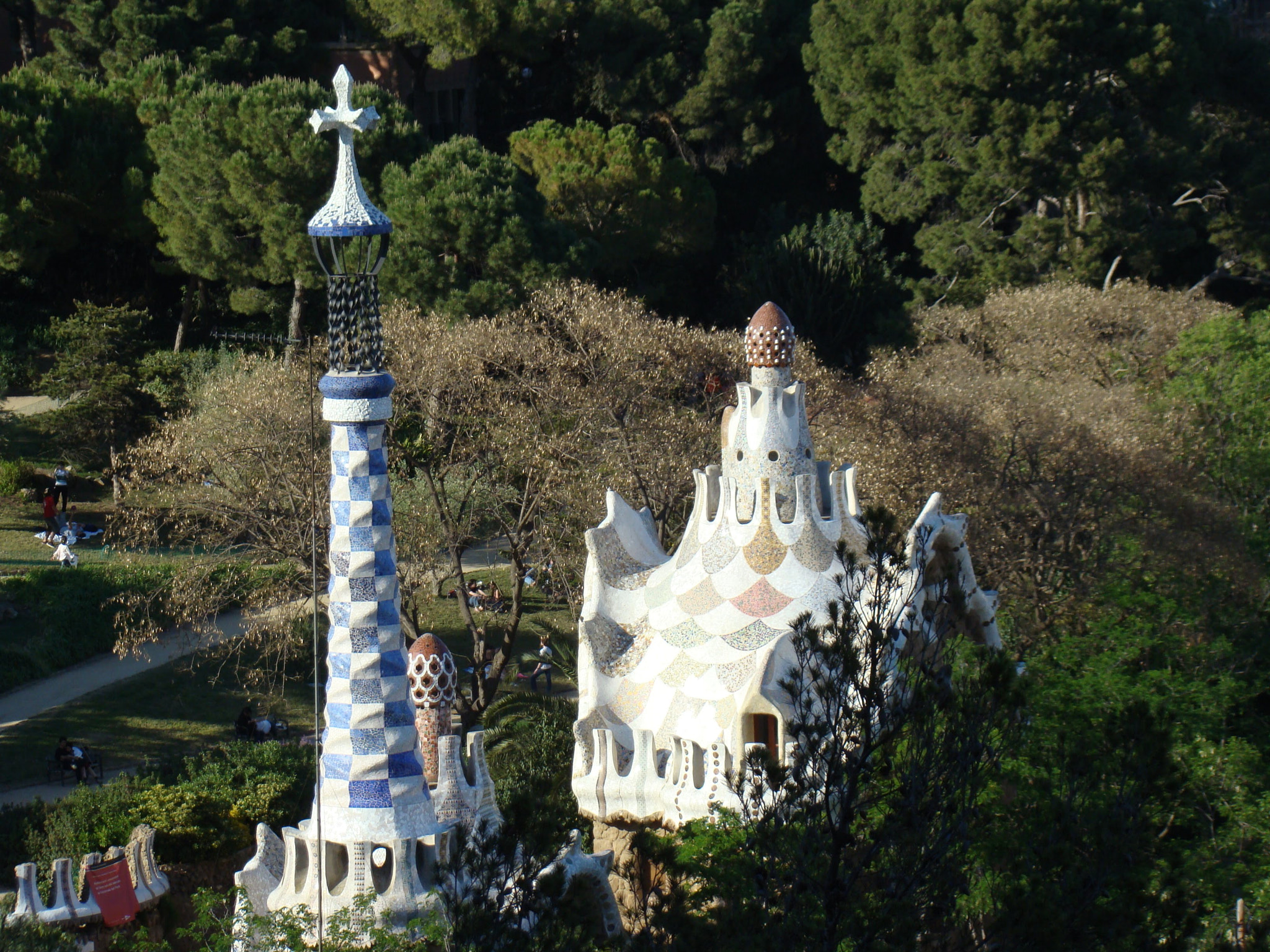 Sony DSC-H9 sample photo. Güell en color photography