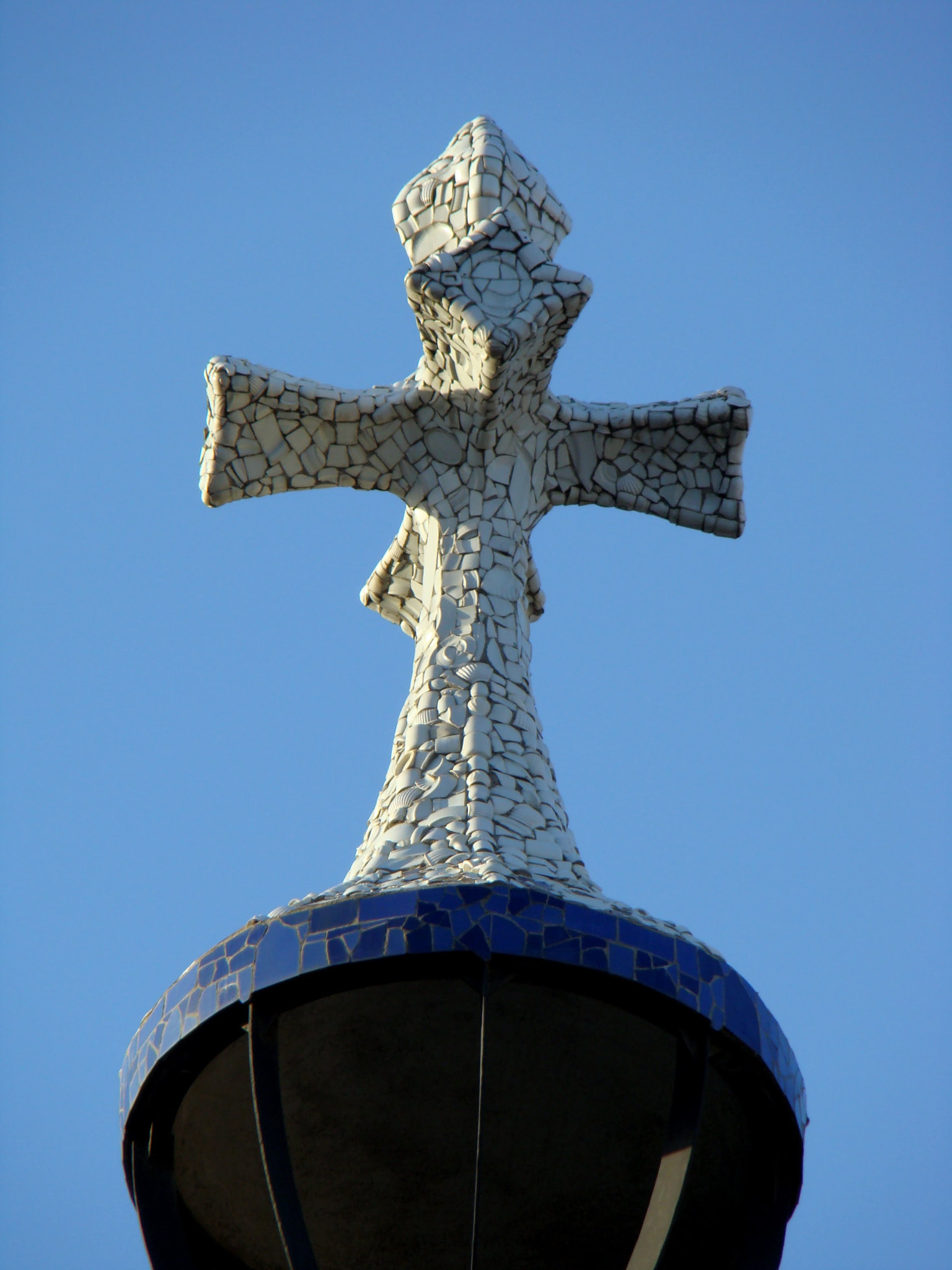 Sony DSC-H9 sample photo. Güell en color photography