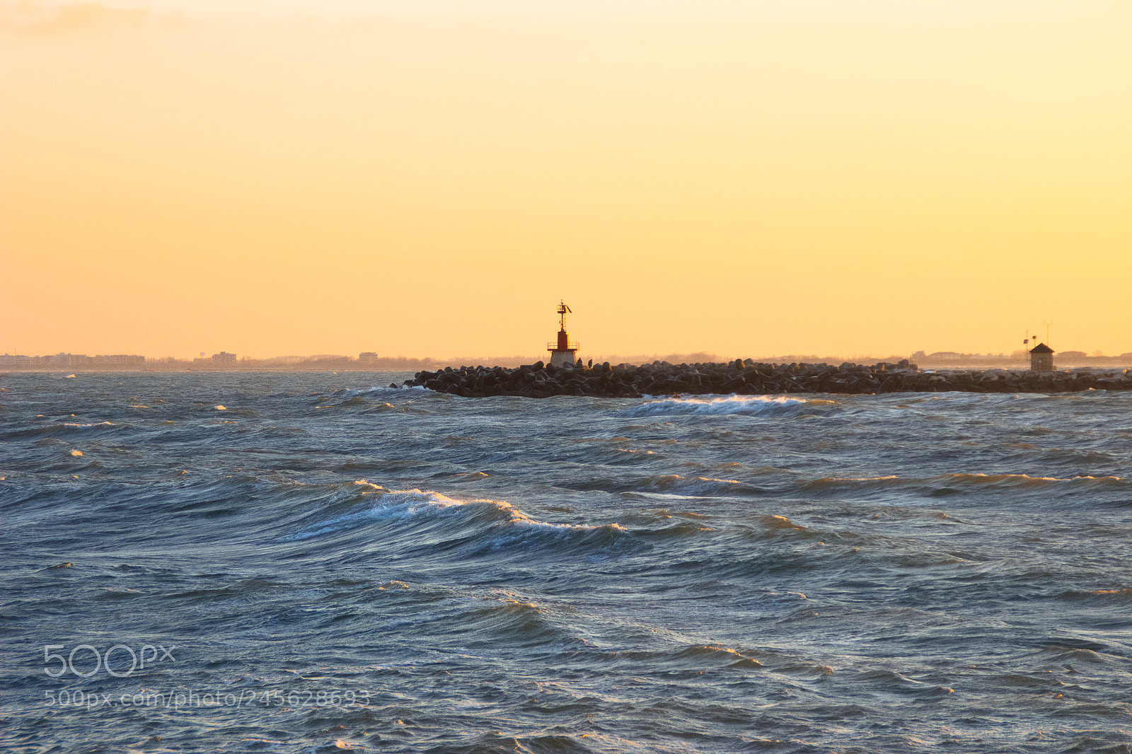 Canon EOS 600D (Rebel EOS T3i / EOS Kiss X5) sample photo. Lighthouse and fiery sea photography