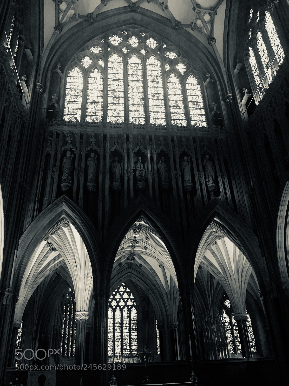Apple iPhone 6s sample photo. Well’s cathedral photography