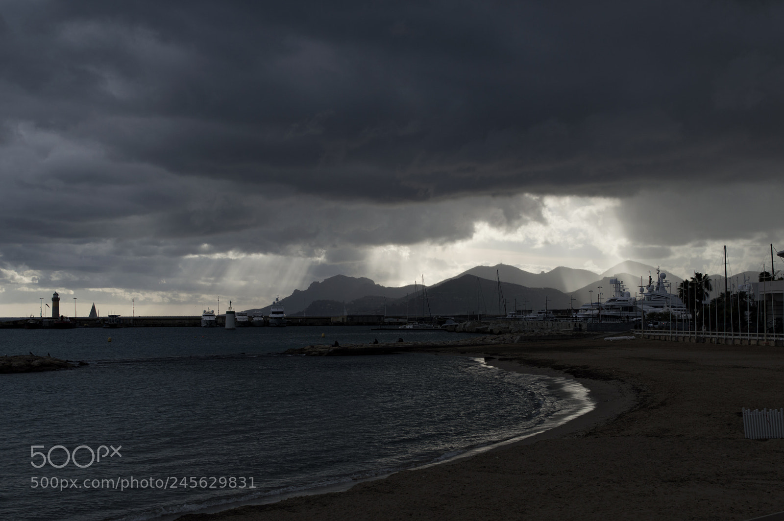 Nikon D3200 sample photo. Cannes harbor photography