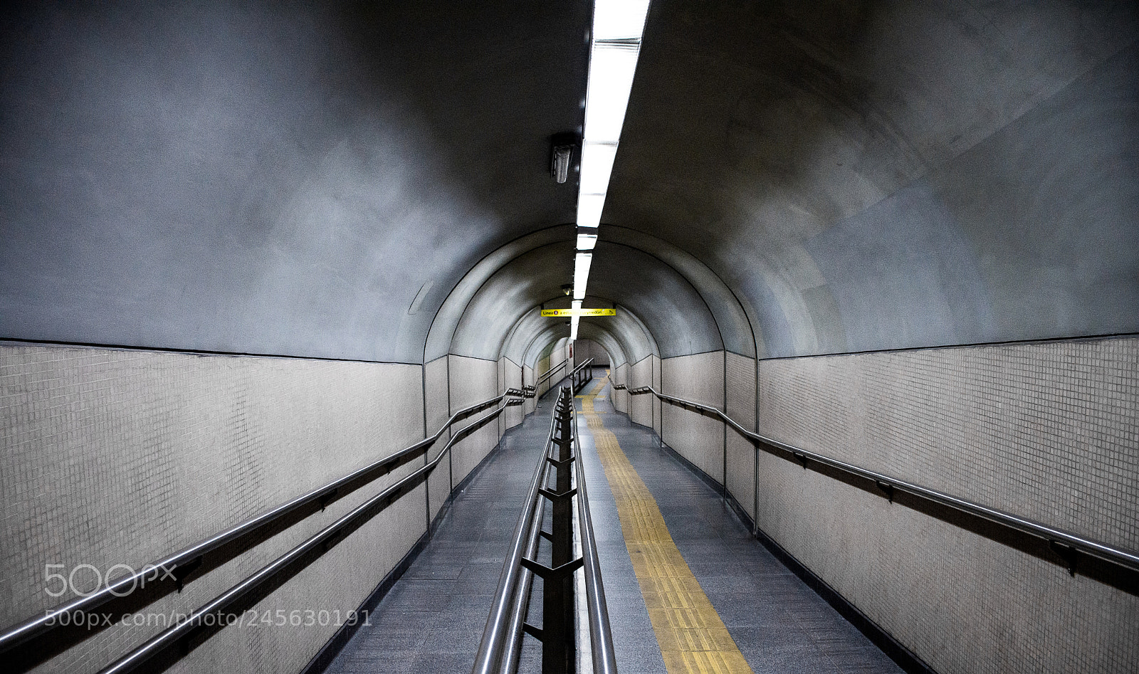 Nikon D7200 sample photo. Metro photography