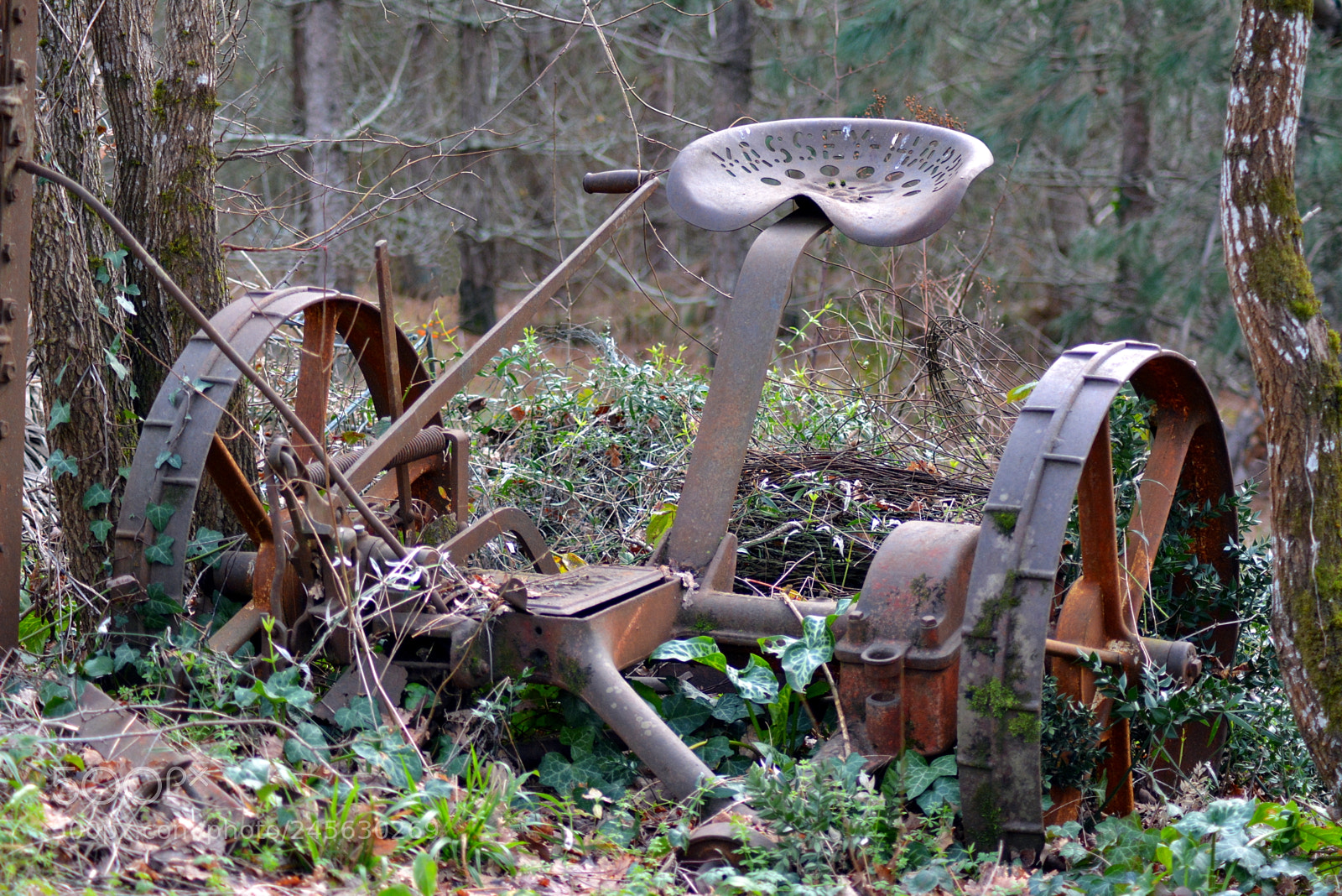 Nikon D5200 sample photo. Old machine photography