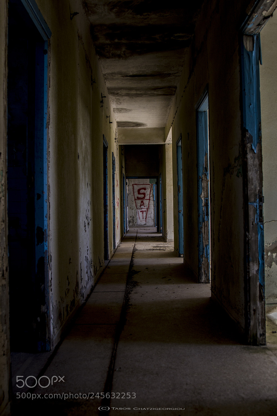 Canon EOS 600D (Rebel EOS T3i / EOS Kiss X5) sample photo. Old airforce base on photography
