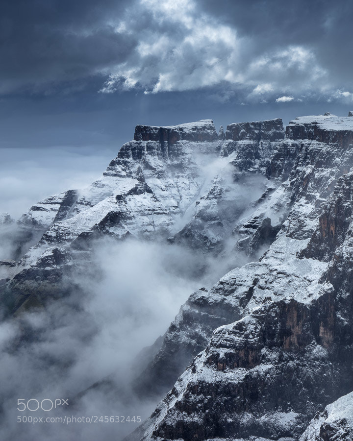 Canon EOS 5DS R sample photo. Frozen amphitheatre photography