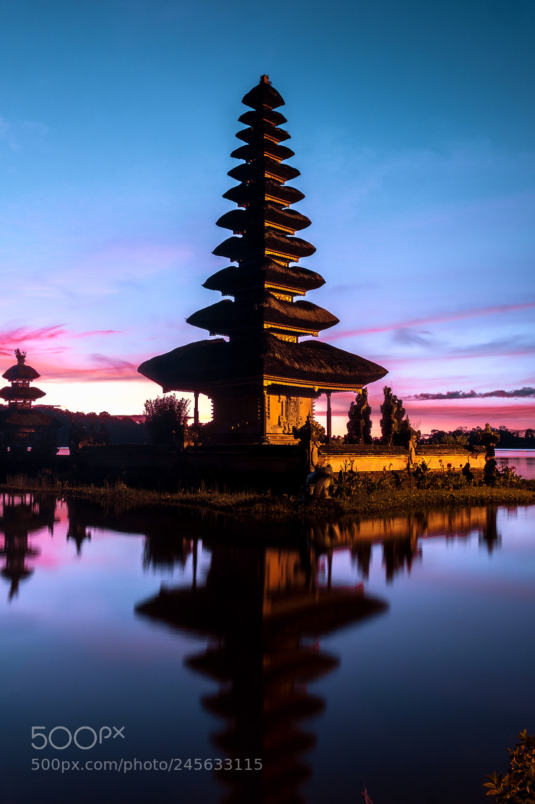 Fujifilm X-T20 sample photo. Ulun danu temple photography