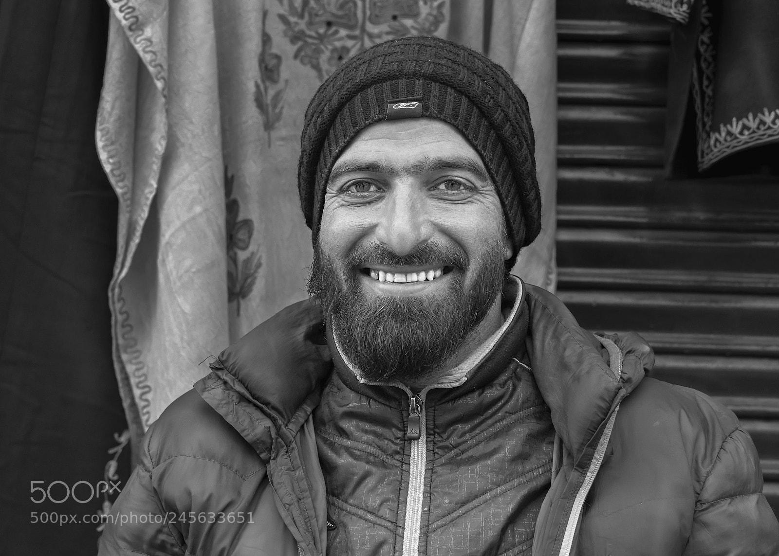 Nikon D810 sample photo. Portrait of a street photography