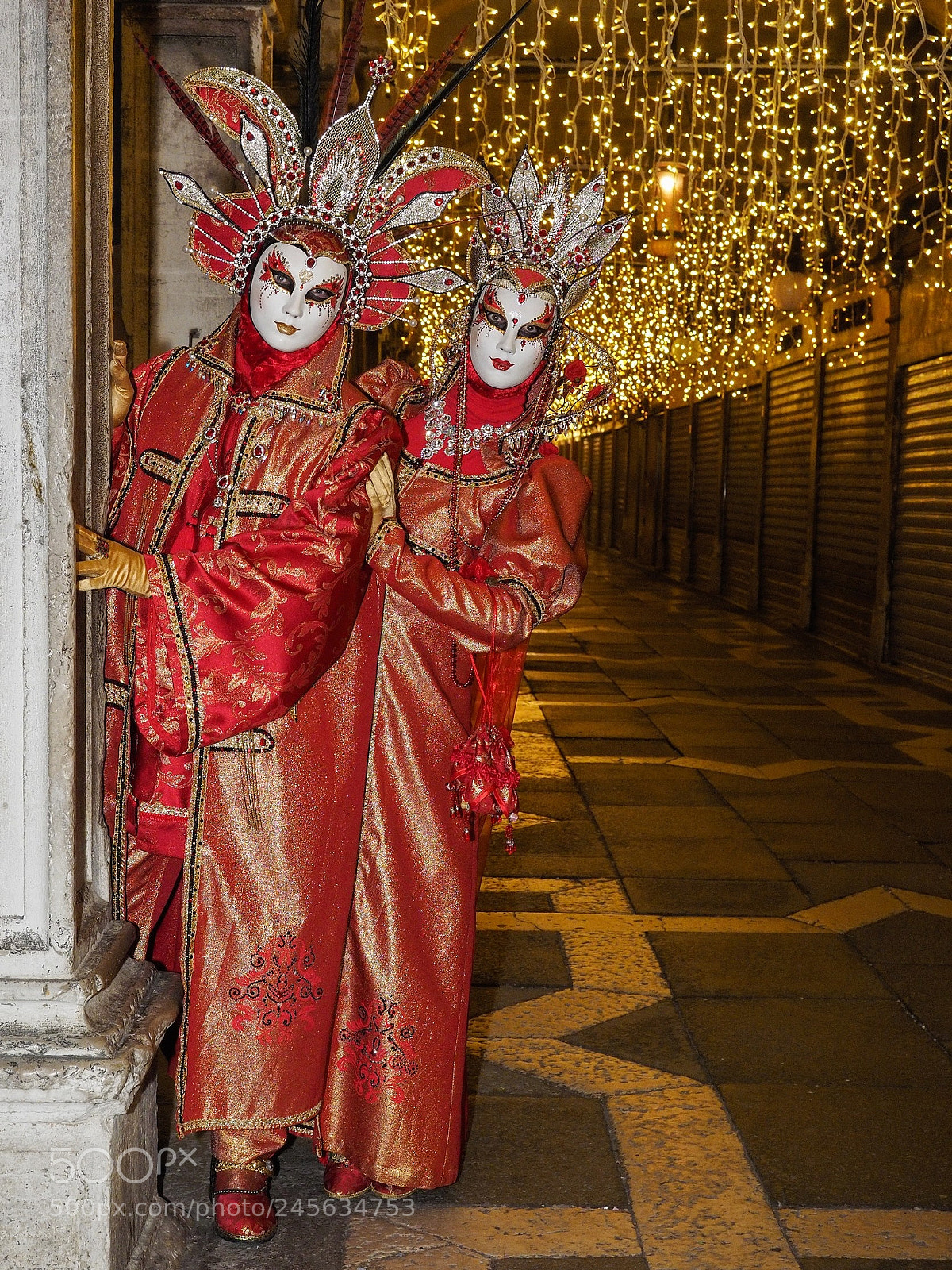 Olympus OM-D E-M1 sample photo. Venice carnival by night photography