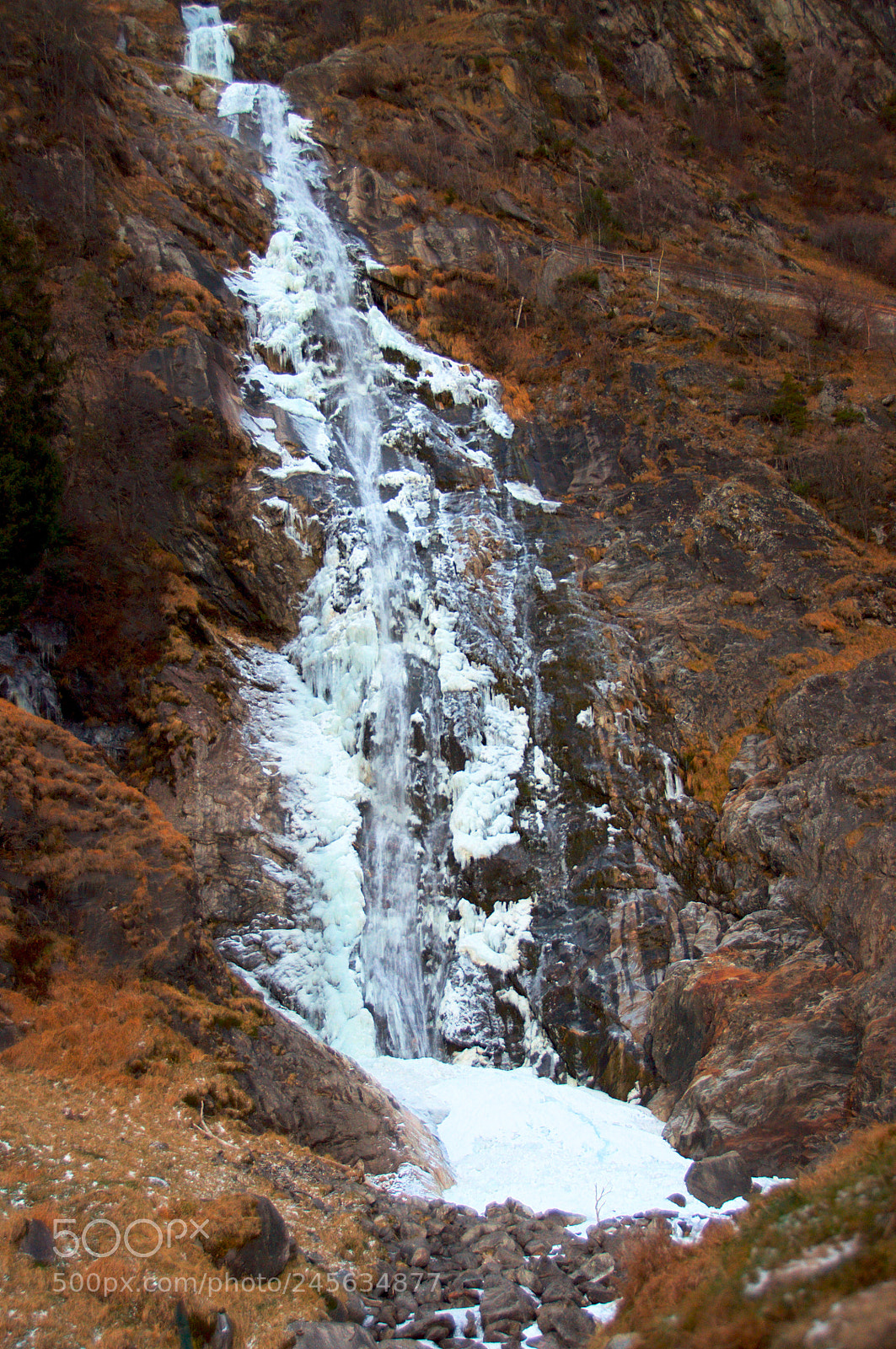 Nikon D5000 sample photo. Icefall photography