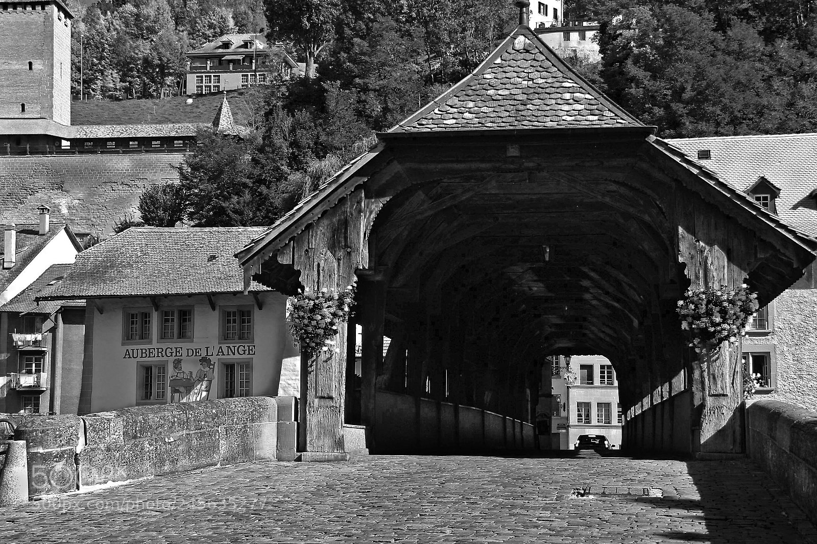 Canon EOS 350D (EOS Digital Rebel XT / EOS Kiss Digital N) sample photo. Pont de berne, fribourg photography