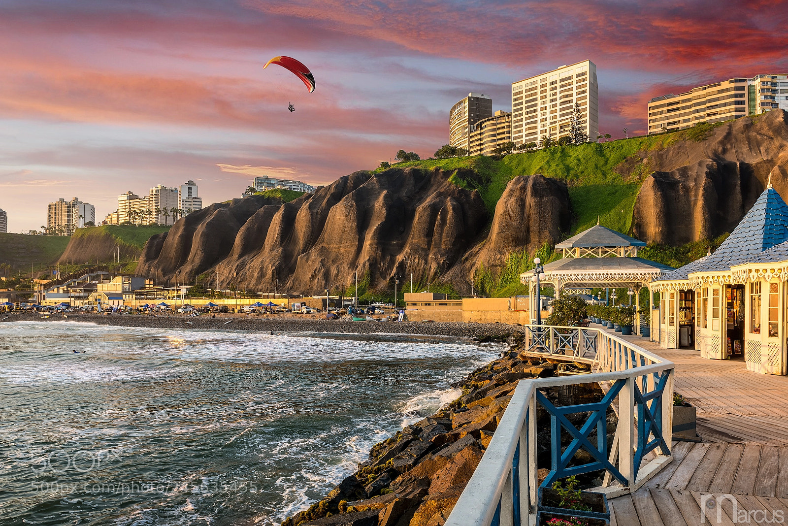 Nikon D810 sample photo. Sunset in miraflores photography