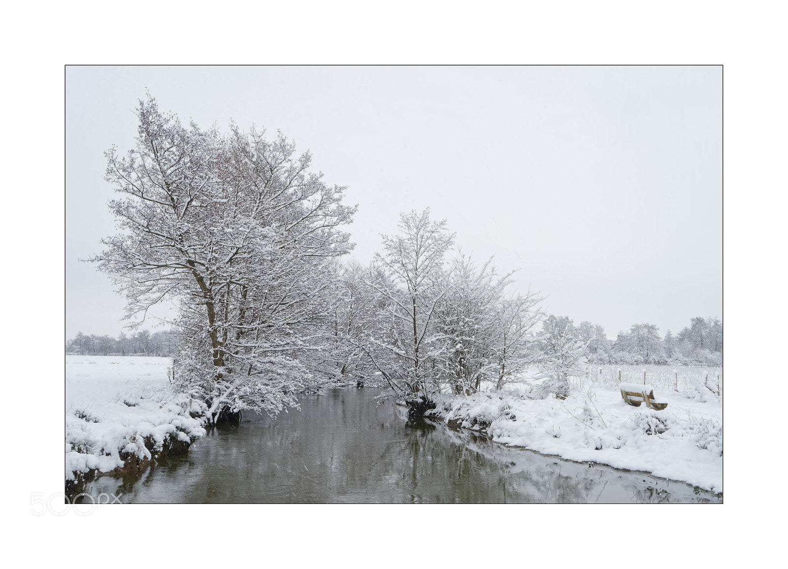Sony a7 sample photo. Le banc photography