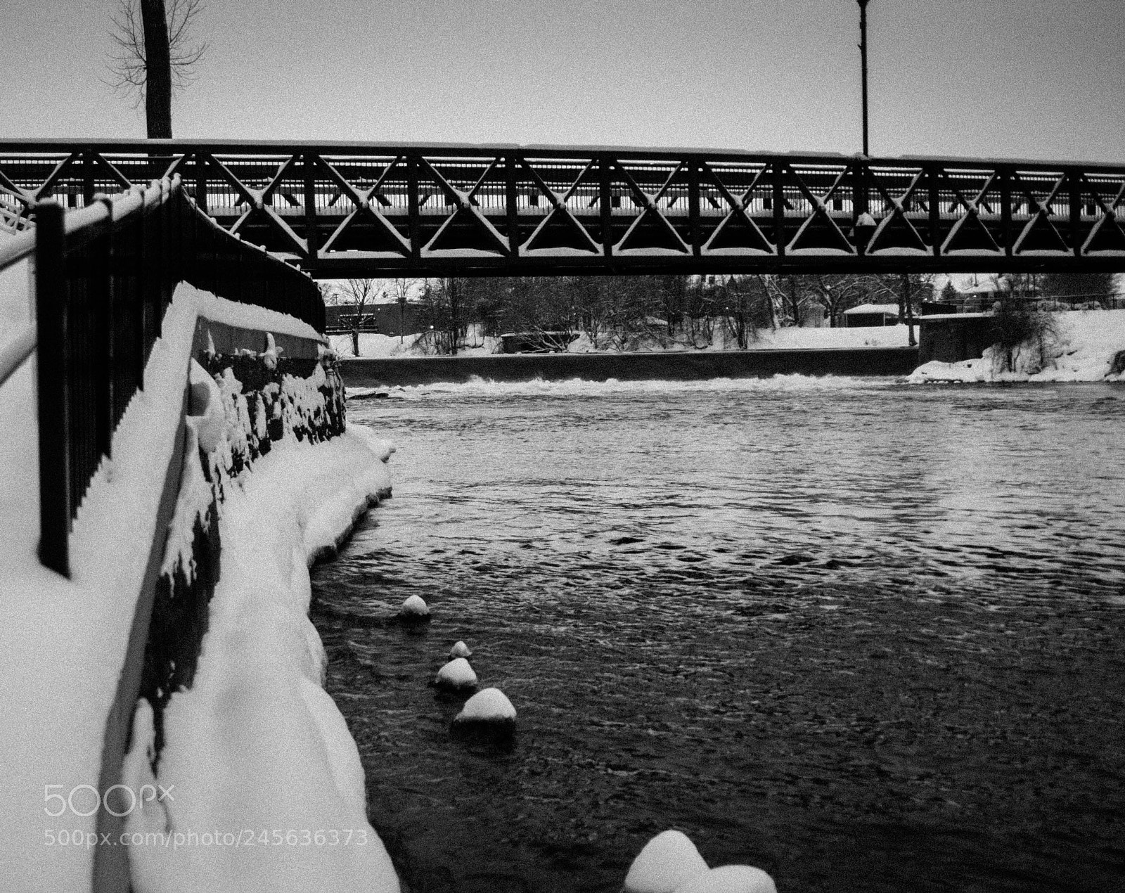 Nikon D200 sample photo. Walkway photography