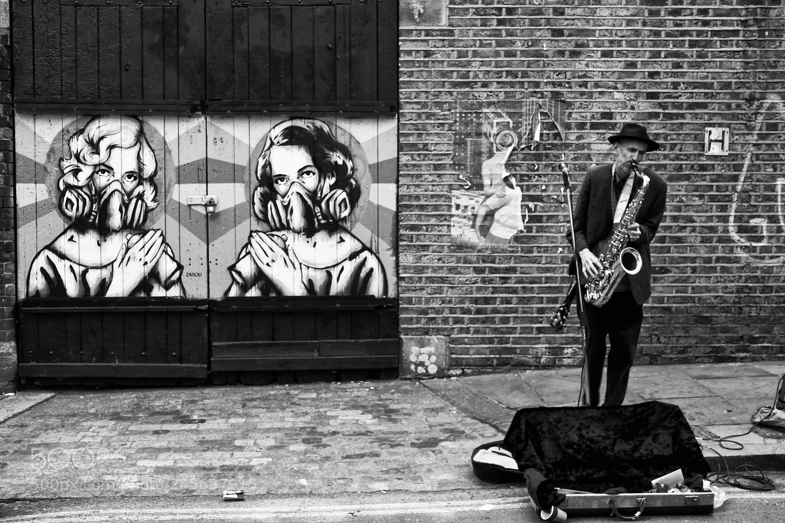 Nikon D300 sample photo. Street artist in london photography