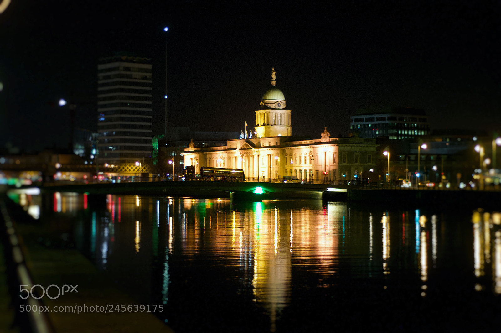Nikon D90 sample photo. Custom house photography